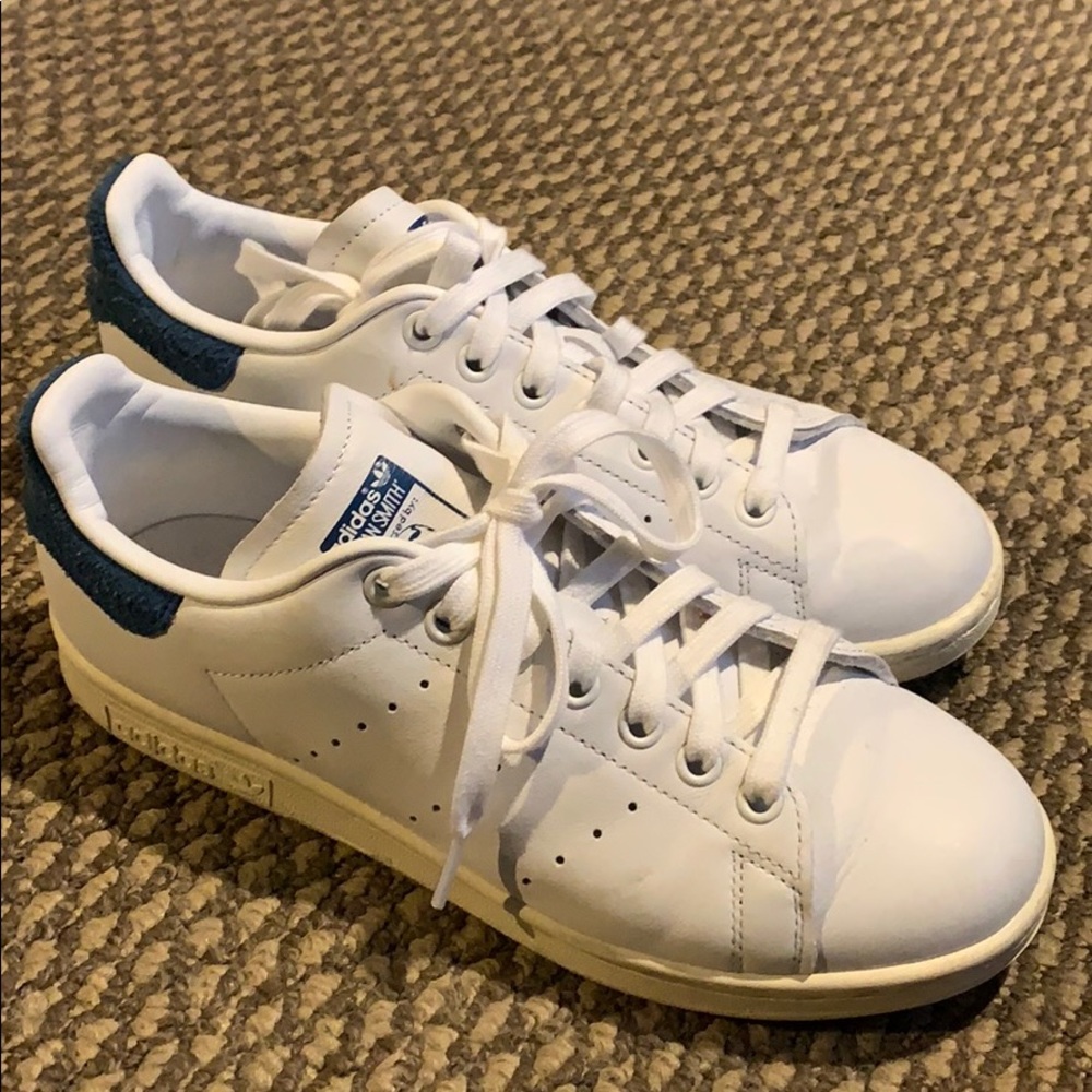 Adidas Stan Smith | Women’s: 7 / Runs big